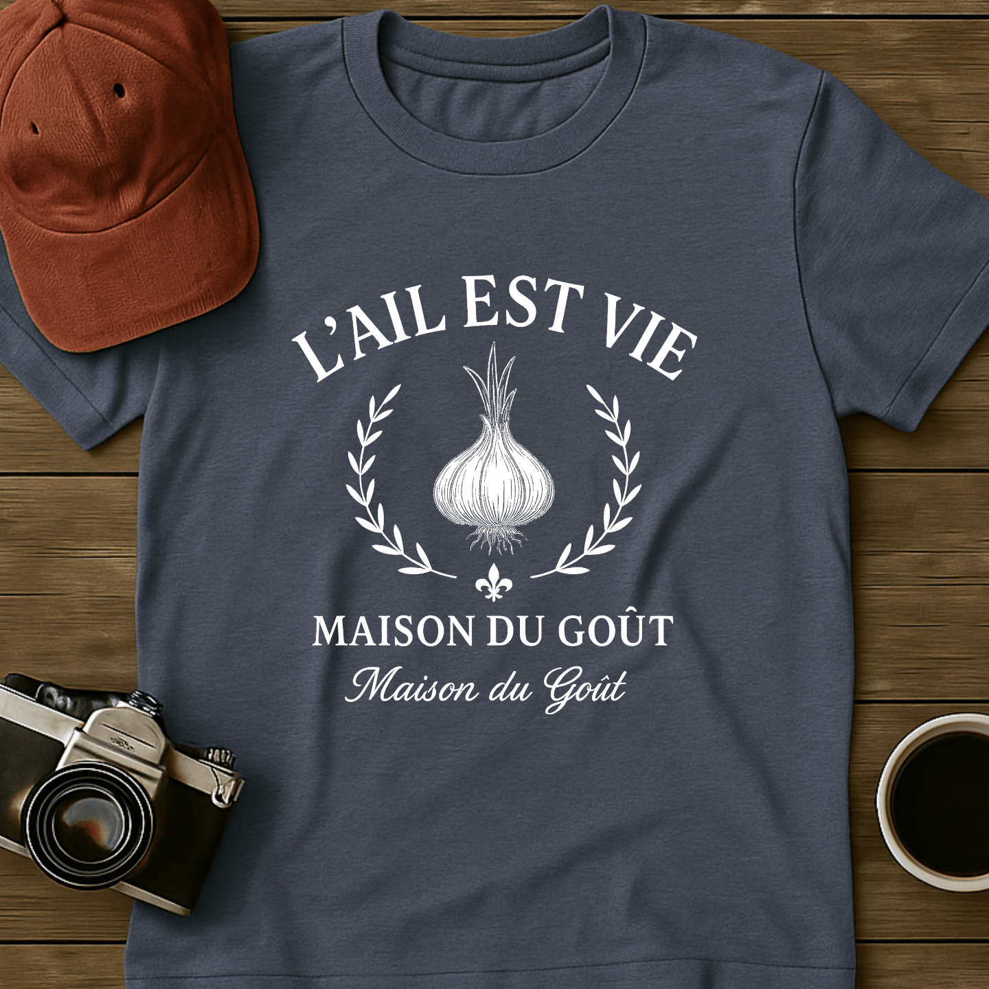 L'ail Est Vie (Garlic is Life) T-Shirt