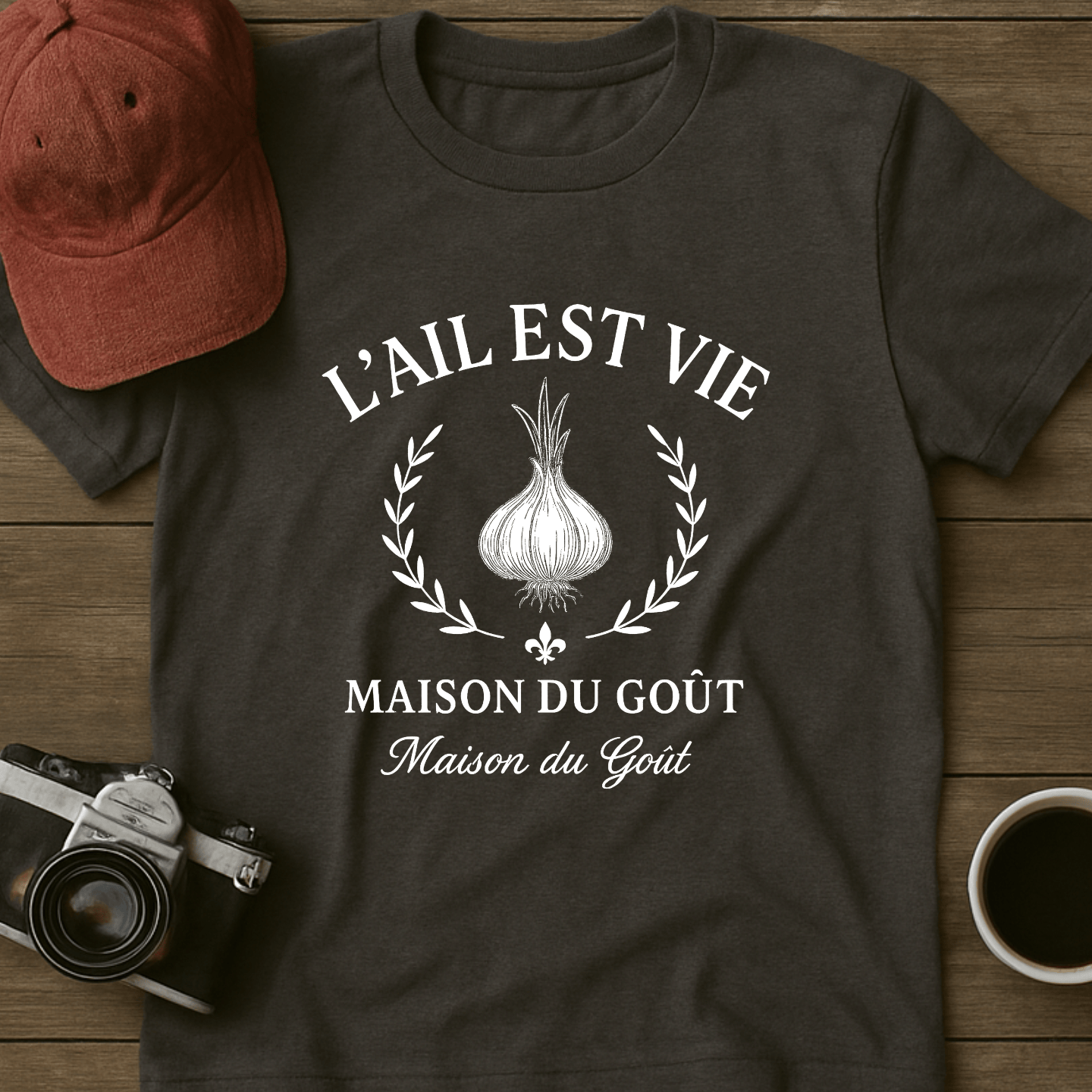 L'ail Est Vie (Garlic is Life) T-Shirt
